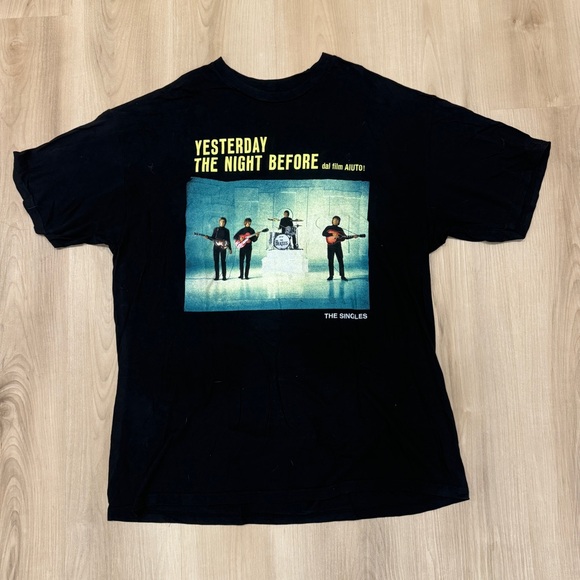 The Beatles/Apple 2009 Black Men’s XL Tshirt with Beatles print - Picture 1 of 6